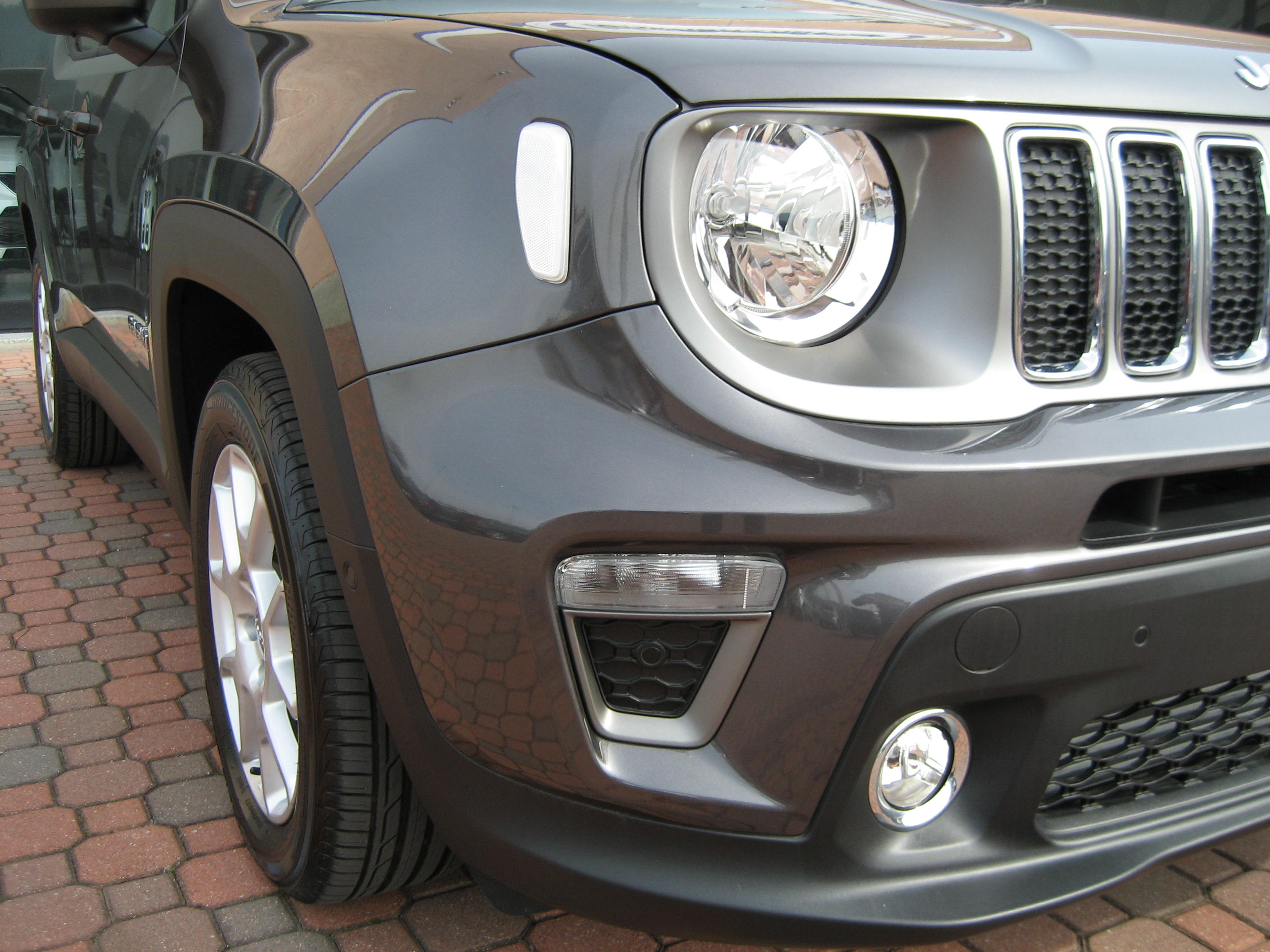 Configuratore Jeep Renegade 1.0 T3 120cv Limited: accessori e optional -  Patentati